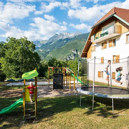 Great In Near Lake Annecy Apartment